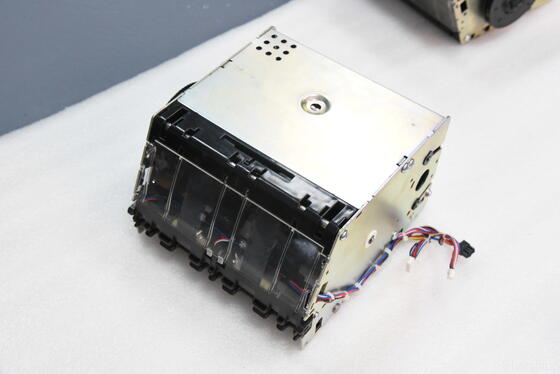 Yeni Diebold ATM Parçaları 1750291701 ATM Makine Parçaları Diebold Nixdorf DN200/250/450 ESC Makine Depolama RM4 RM3